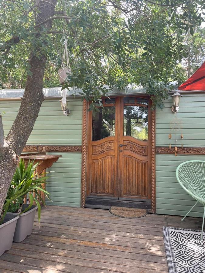 Roulotte En Bois Sud France Casa de hóspedes Le Soler Exterior foto